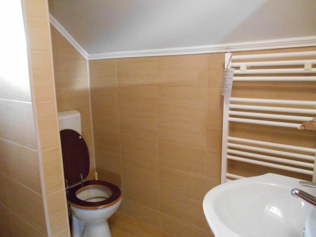 Pensiunea Doina Vadu Izei Quarto foto